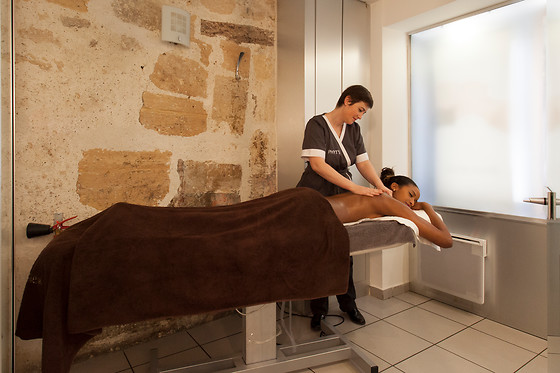 Un modelage californien à l'Institut Phyt's à Paris (6ème)
