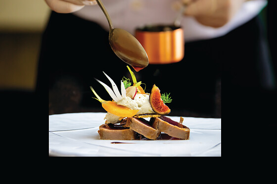 Nuit et gastronomie au château