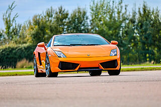 Découverte Lamborghini Gallardo LP-560 (4 tours) sur le Circuit du Bourbonnais (03)