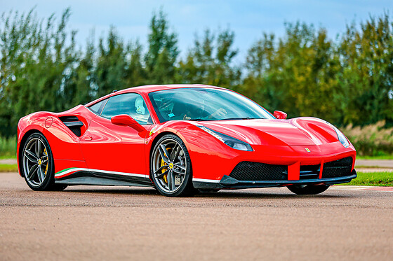 Découverte Ferrari 488 GTB (3 tours) sur le Circuit du Var (83)