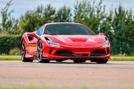Découverte Ferrari F8 Tributo (4 tours) sur le Circuit de Mettet (B)