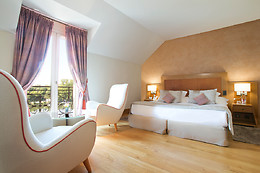Relais & Châteaux La Cote Saint Jacques & Spa