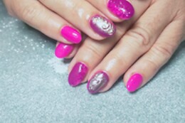 Ally nails