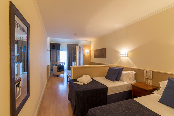 YOMO PATAGONIA HOTEL - photo 16