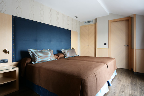 HOTEL PEDRO I DE ARAGON - photo 2