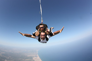 Saut en parachute - DémenCiel Parachutisme - Niort (79)