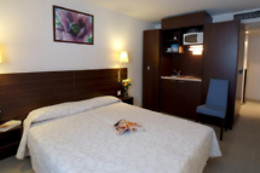 Hotel-Résidence Saint Jean**