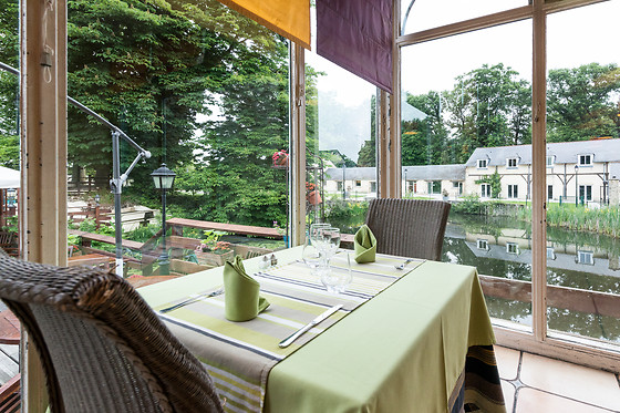 Repas pour 2 à l'Auberge du Manet à Montigny-le-Bretonneux (78)