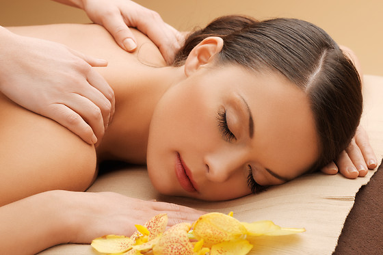Un massage énergétique à l'Hôtel Montaigne & Spa**** à Cannes (06)