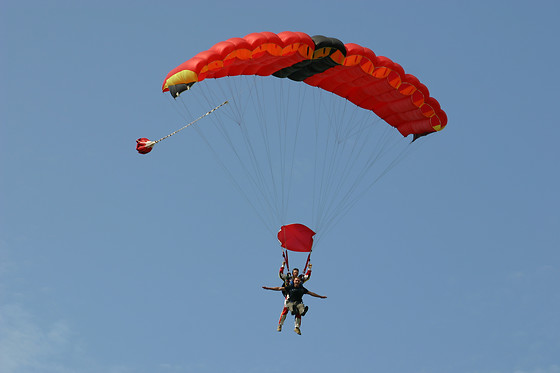 CHUTEXTREM PARACHUTISME - photo 1