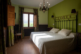 HOTEL VILLA DE VINUESA Y HOTEL REMANSO