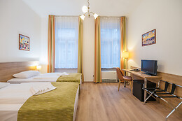 Baross City Hotel