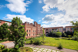Zenitude Hôtel-Résidences : Lourdes - L'Acacia ***